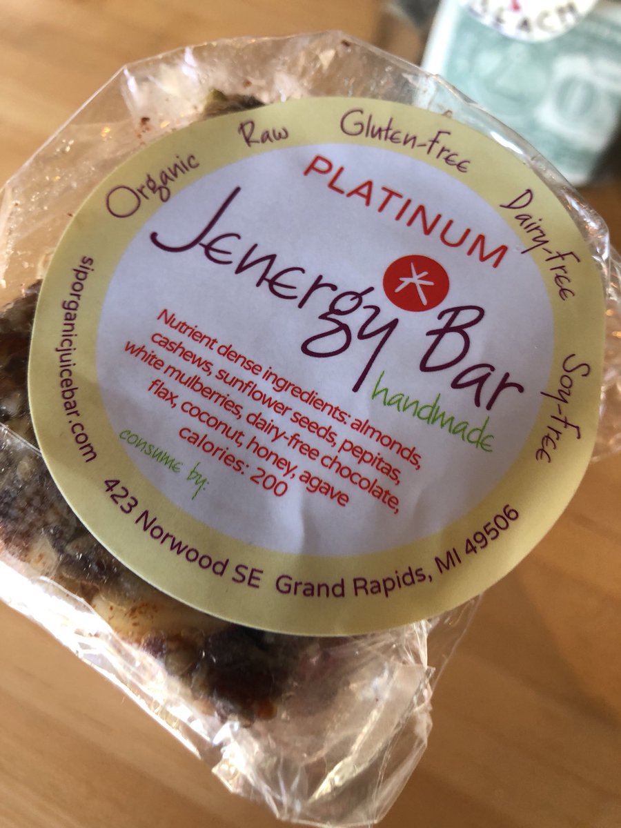 funkybodunky's tweet photo. A few extra moments after my #workout to stop in at the brainchild of the illustrious @JenMasley #raw #realfood #onebodyonelife https://t.co/xHhXVLE3L2