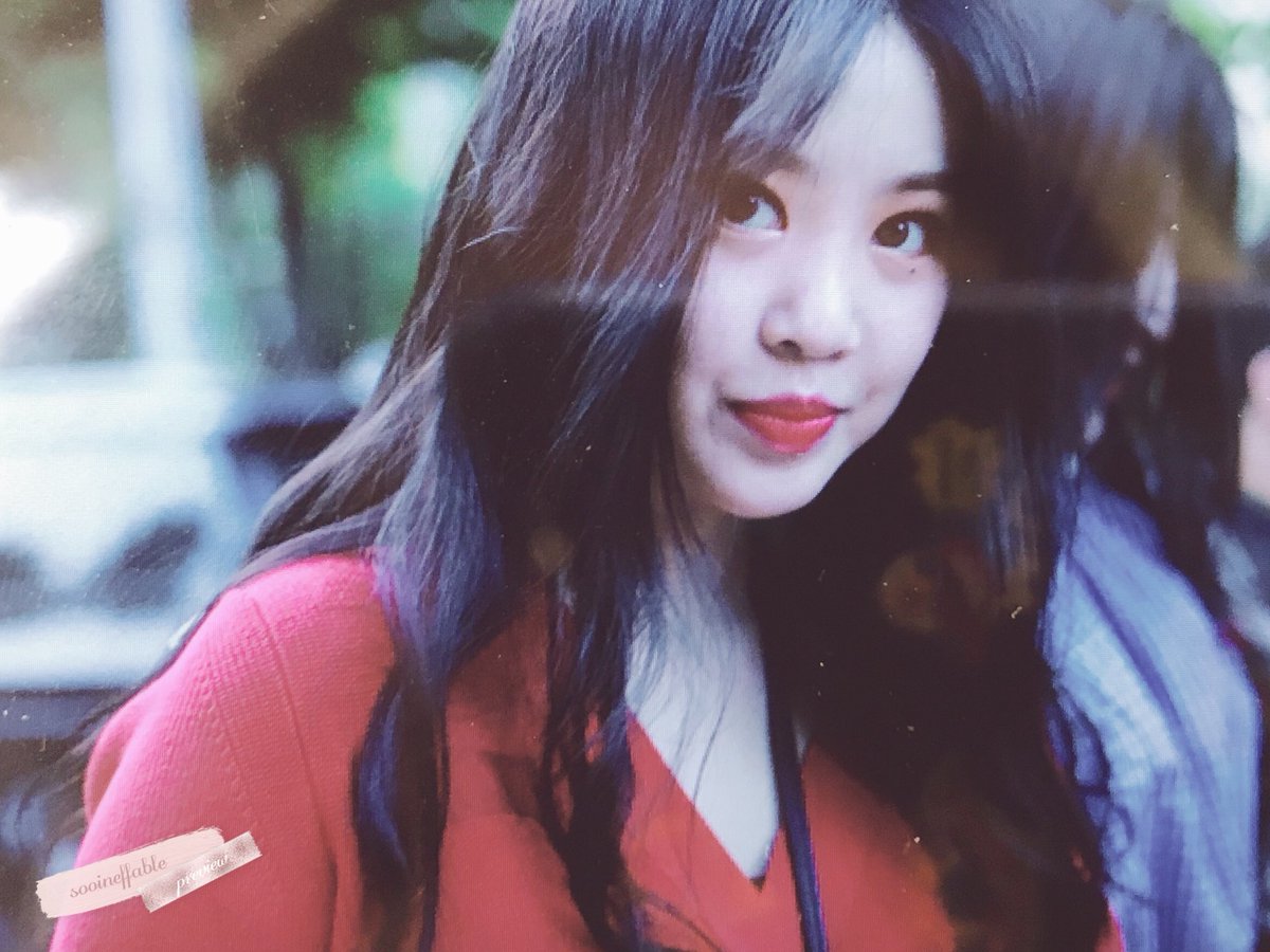 19980309com's tweet photo. -PRE- 180525 뮤뱅 

아침 먹었니?
수진: 네~ 먹었어요!!
 (*귀여웡!!!)
@G_I_DLE #LATATA

#여자아이들 #수진 #서수진 #SOOJIN #G_I_DLE https://t.co/f9dRQ1MTnK