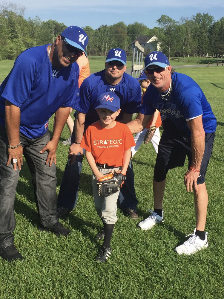 AlanLeist3's tweet photo. Thanks to the @Ubluesox for a great night! https://t.co/kA7MhwLlqQ
