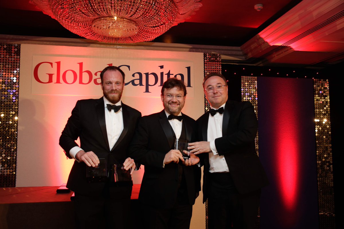 aklopfer_dc's tweet image. @WorldBank Treasury Capital Markets Director @GeorgeLRichrdsn representing our team and receiving a record five awards at the 2018 @GlobalCapNews Bond Awards Dinner in London on May 23, 2018.
