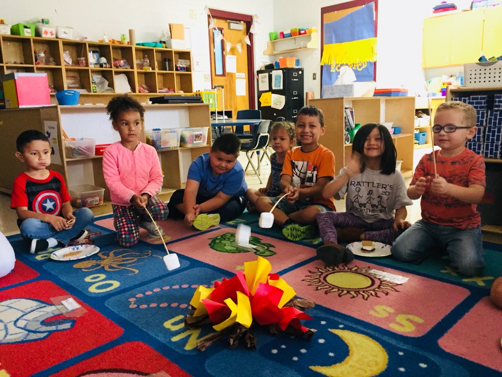 DebraCadena's tweet photo. Ss had so much fun making s’mores today! We built our own campfire to roast the marshmallows! So yummy😋 #goingcamping🏕 #rabainspired #eccppcd @NISDRabaES https://t.co/l2Cn0xKwhU