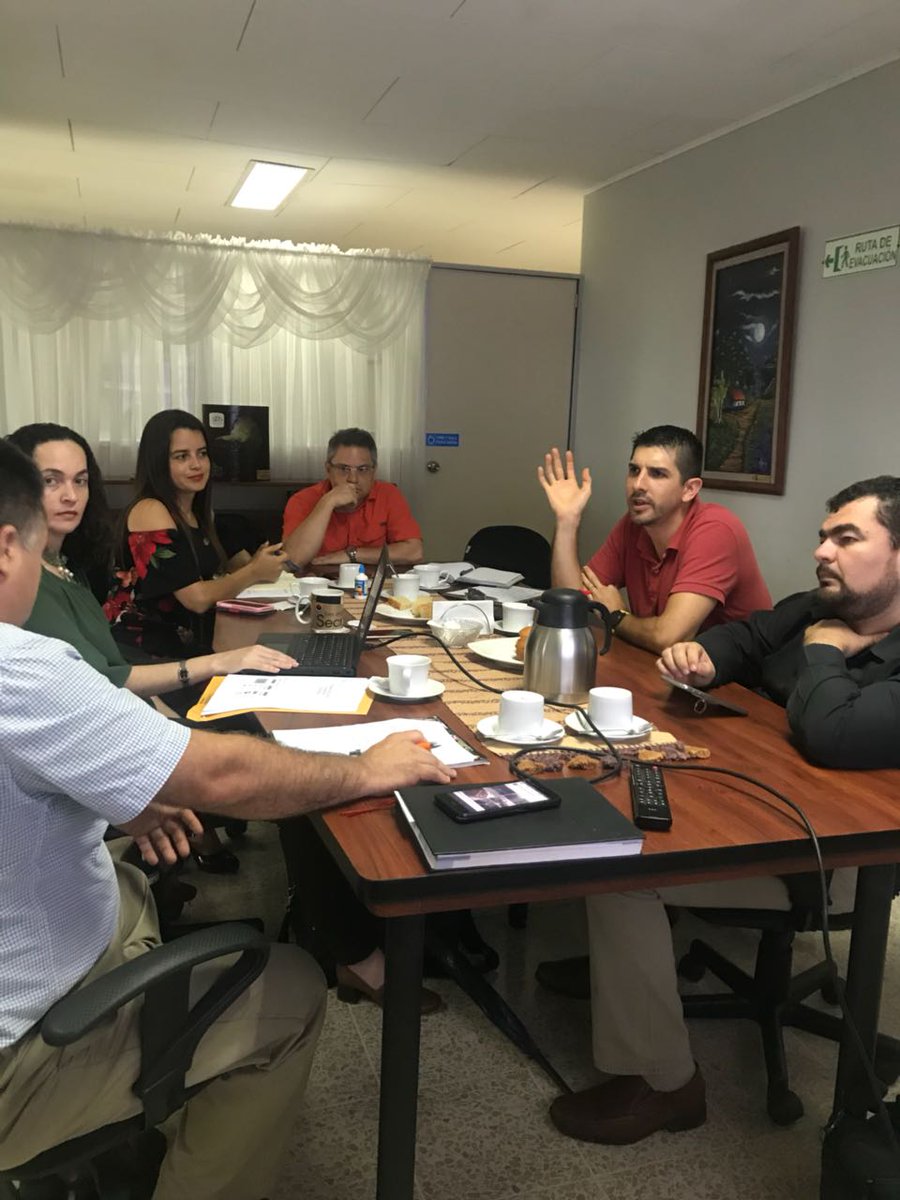 ADEZN01's tweet image. Reunión Proceso de Construcción de una Propuesta de Red de Centros de Desarrollo Empresarial