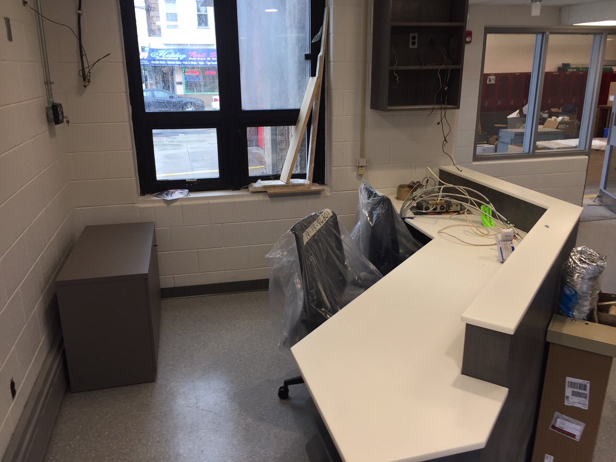 PFDTonySneidar's tweet image. Getting close to completion! emergency roof replacement, structural repair and refurbishment of @PhillyFireDept Engine 53 #firehouse should be ready soon thanks to our partners in the @PhiladelphiaGov Department of Public Property &amp;amp; contractors! #PFDstrongtogether #PFDLogistics