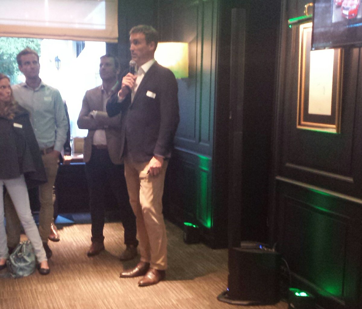 Denis_van_Odijk's tweet photo. Tnx to #KarlLechat @SKODABEnl for your presentation sportsponsoring #GreenDevils business corner https://t.co/ScDOFhS0Jp