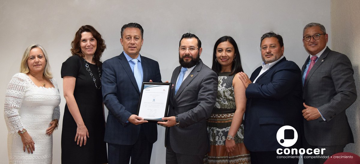 COPARMEX_Edomex's tweet photo. #CONOCER #AMECAP y #ECE otorgan reconocimiento al Centro Patronal del Estado de México y a la @UMexiquense por acreditarse como #CentrodeEvaluación, y sumarse al #SNC para elevar la profesionalización y competitividad de los trabajadores mediante la certificación de competencias. https://t.co/bw5W8uXkDy
