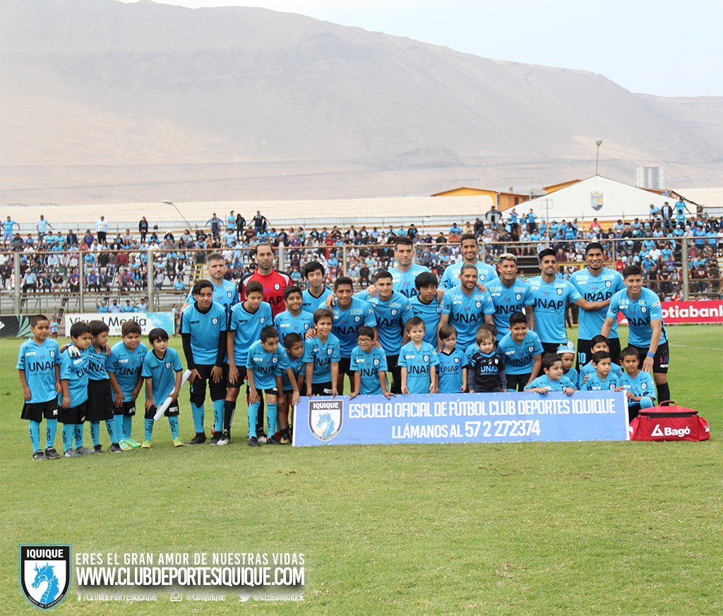 ClubDIquique's tweet photo. ¡A la cancha con los Dragones!

En el partido frente a Audax Italiano, 22 alumnos de nuestra Escuela de Fútbol acompañaron al equipo a la cancha. Aquí, las imágenes: https://t.co/mgmja2O7PH

#VamosDragones🐲⚽️ https://t.co/L92UonHybj