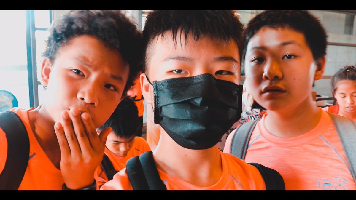 明/後天上全新VLOG！先放些圖片讓你們期待一下
#裡面有彩蛋 #保證爆笑 #全新風格喔喔 #VLOG #經歷一番折騰還是把他剪完了呢