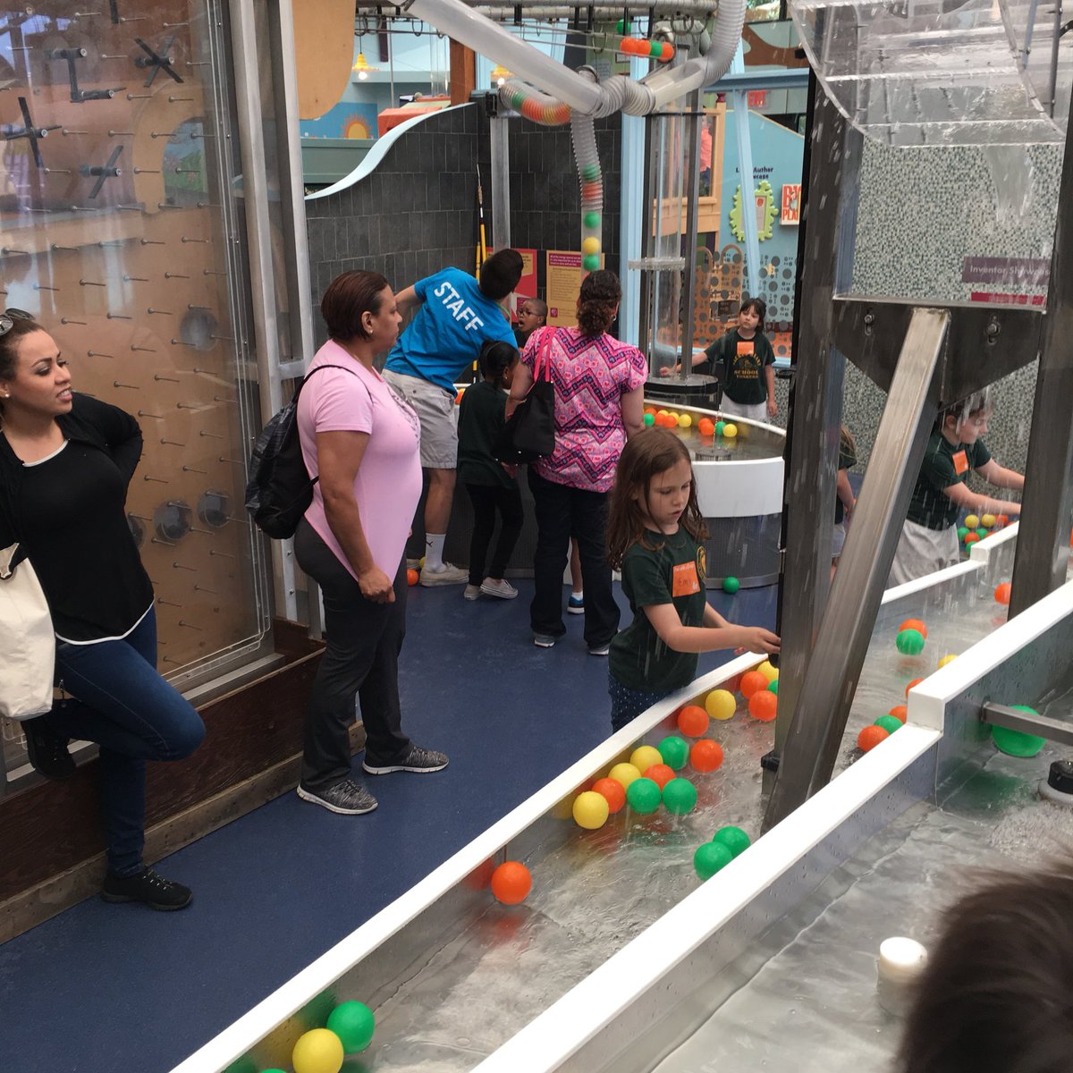 Buthania11's tweet photo. @SHGSYonkers  First Grade hands on experience at Stepping Stones Museum for Children. https://t.co/NVRRW7sHyl
