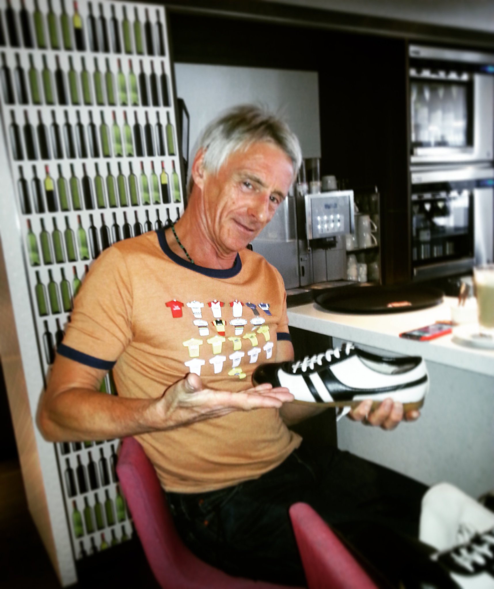 Happy 60th birthday  to Paul Weller tell him I said so ;). Golden leaves 