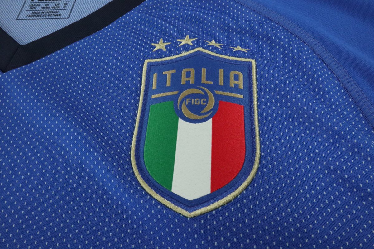 ともさん サッカーユニフォームの世界 いつだってロビーは僕らの心の中にいる ワールドカップには出ないけど かっこいいモデルなのは変わりない イタリア代表 Italia Puma プーマ ロベルトバッジョ Robertobaggio サッカー ユニフォーム ともさん サッカーユニフォームの世界 いつだってロビーは僕らの心の中にいる ワールドカップには出ないけど かっこいいモデルなのは変わりない イタリア代表 Italia Puma プーマ ロベルトバッジョ Robertobaggio サッカー ユニフォーム