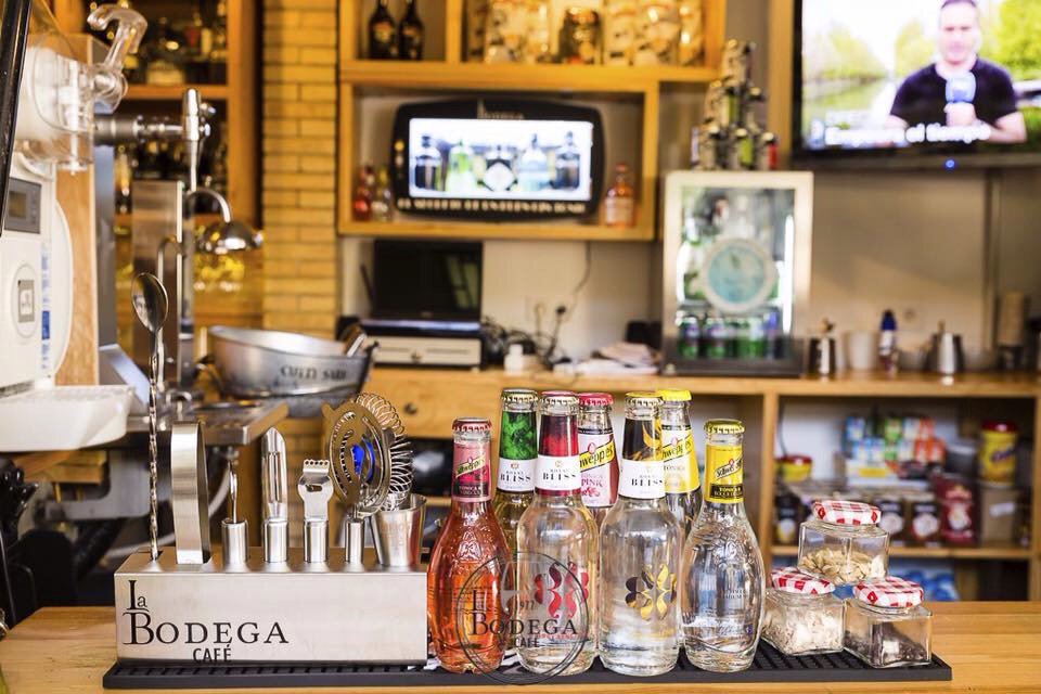 NERVIO_LEBRIJA's tweet photo. 1º ANIVERSARIO “LA BODEGA CAFÉ” SÁBADO 2 DE JUNIO https://t.co/brioNmQUwa