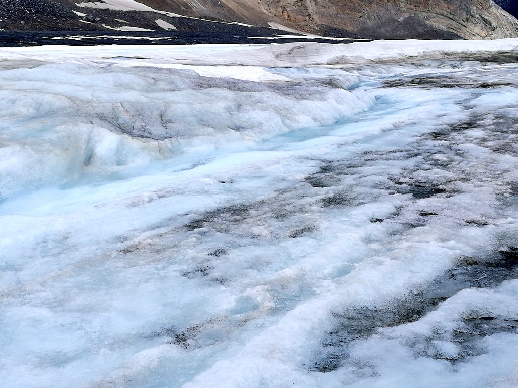 acraftycow's tweet photo. About to step onto a glacier. #LastEverTweet https://t.co/xbpfgm5Gle