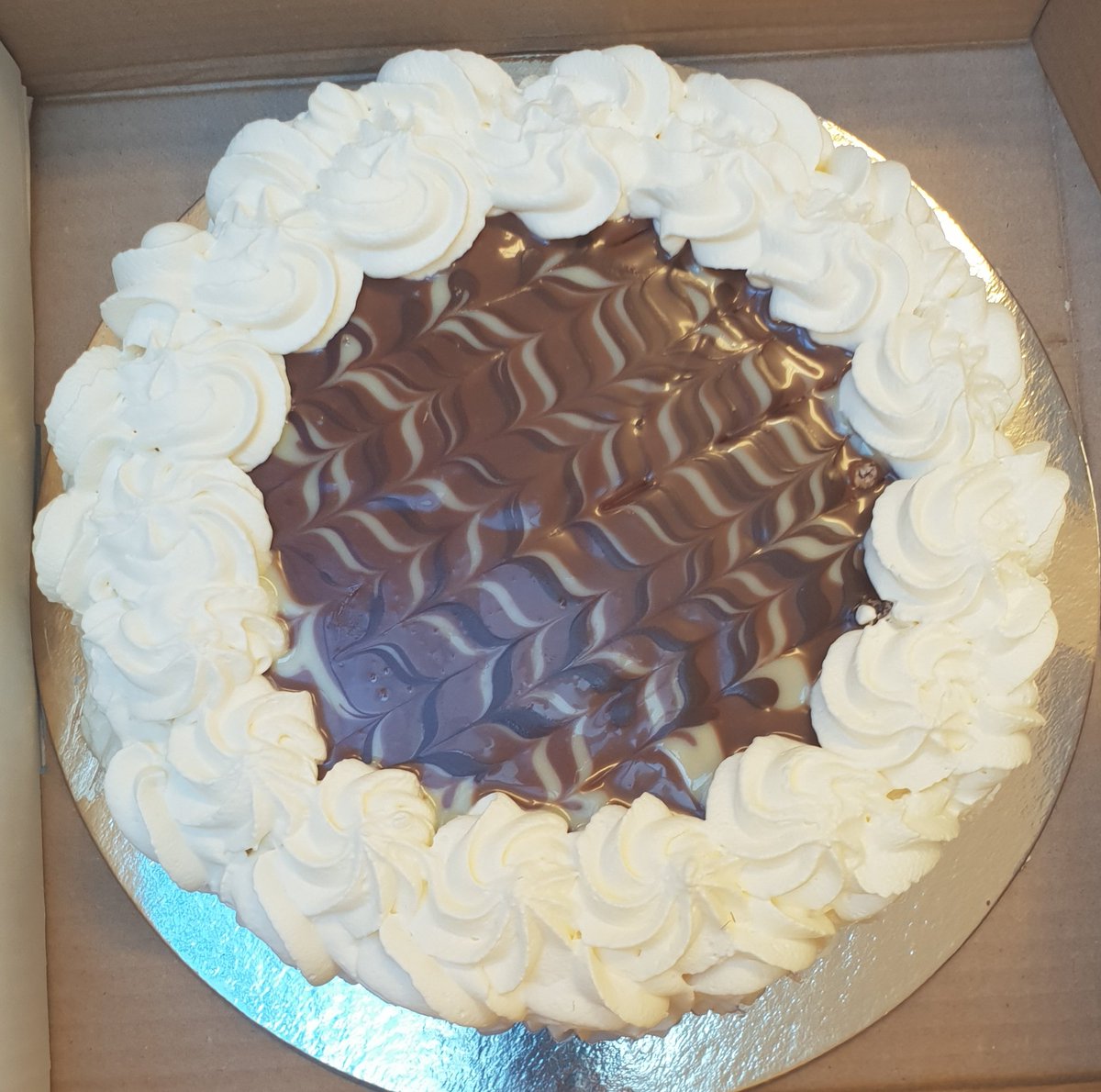 PointviewEstate's tweet photo. Today we enjoyed this delicious cheesecake that one of our satisfied landlords sent to our offices in appreciation to our fantastic ongoing service.
#Service #Experience #Integrity 
#sales #lettings #managment https://t.co/ns32UAbHqP