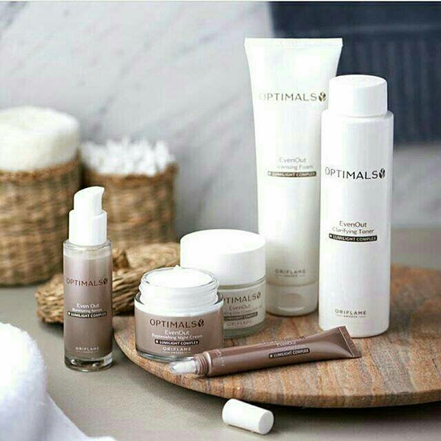 christijiang1's tweet photo. Saya menjual Optimals Even Out Set seharga Rp999.000. Dapatkan produk ini hanya di Shopee! https://t.co/2WzUHvhQsO #ShopeeID https://t.co/mwqWwcb9El