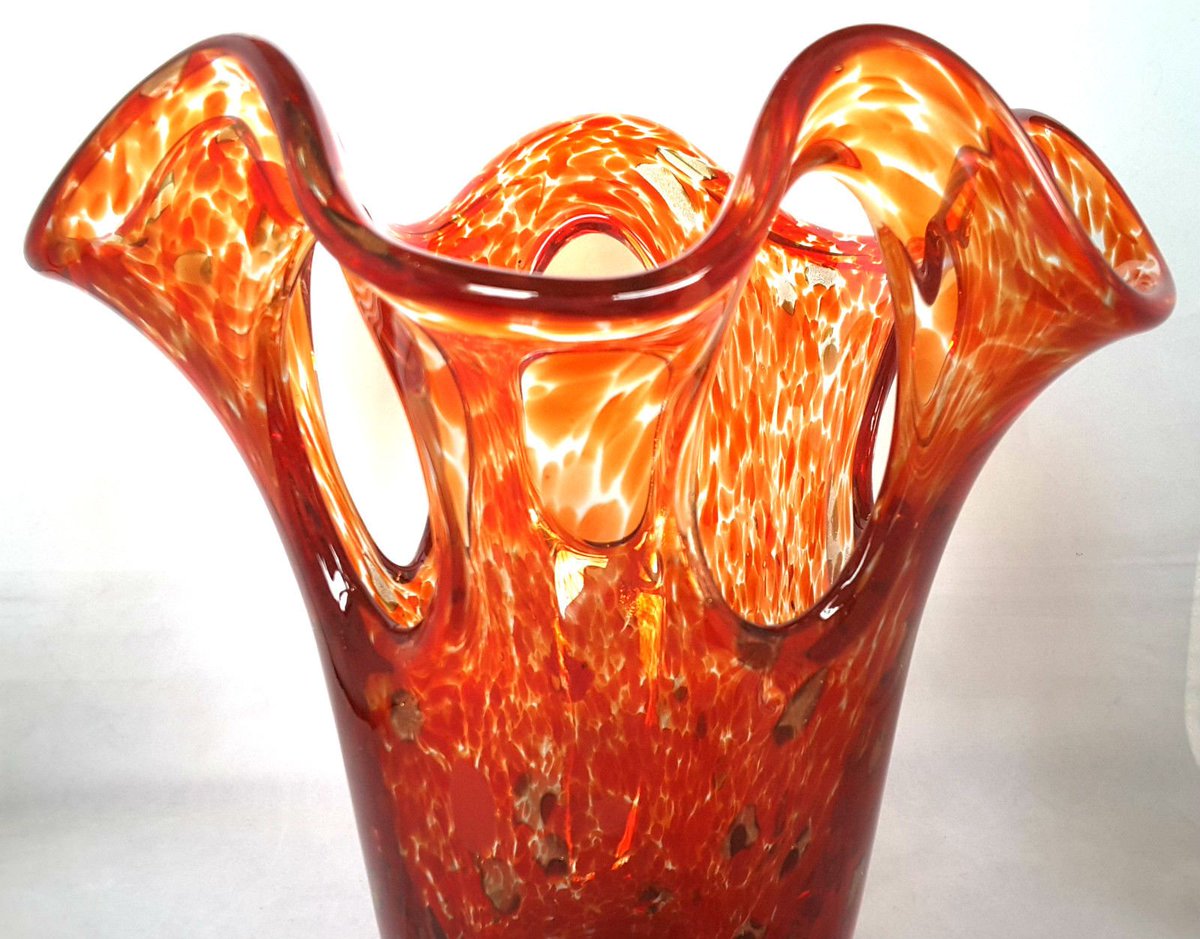 Seraphimslair's tweet photo. #ThrowbackThursday! This #Art #Glass beauty is back on sale! Why not treat yourselves to some #Jewelry for your #Home at #Seraphimslair's #GlassShack &amp; #PotteryBarn https://t.co/2skNLtcIk2 #USA #UK #London #LakeDistrict #Cumbria #Summertime 🌸 https://t.co/6RRi2JWlBD
