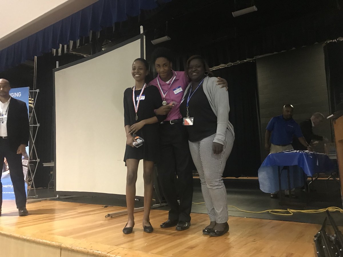 ford_edee's tweet photo. An outstanding year with @PowerMyLearning!! The students had a gr8 yr and look forward to next year. Students placed 1st, 2nd, 3rd and 💻💻. Thx you @PowerMyLearning and @BlankFoundation @robclark004 @APSWashington https://t.co/xM5ynRAGbm