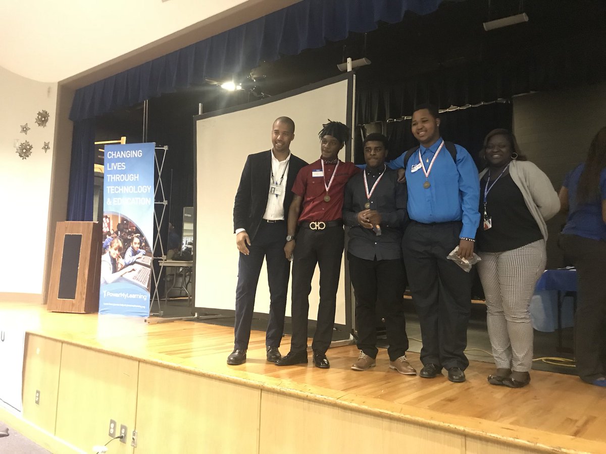 ford_edee's tweet photo. An outstanding year with @PowerMyLearning!! The students had a gr8 yr and look forward to next year. Students placed 1st, 2nd, 3rd and 💻💻. Thx you @PowerMyLearning and @BlankFoundation @robclark004 @APSWashington https://t.co/xM5ynRAGbm