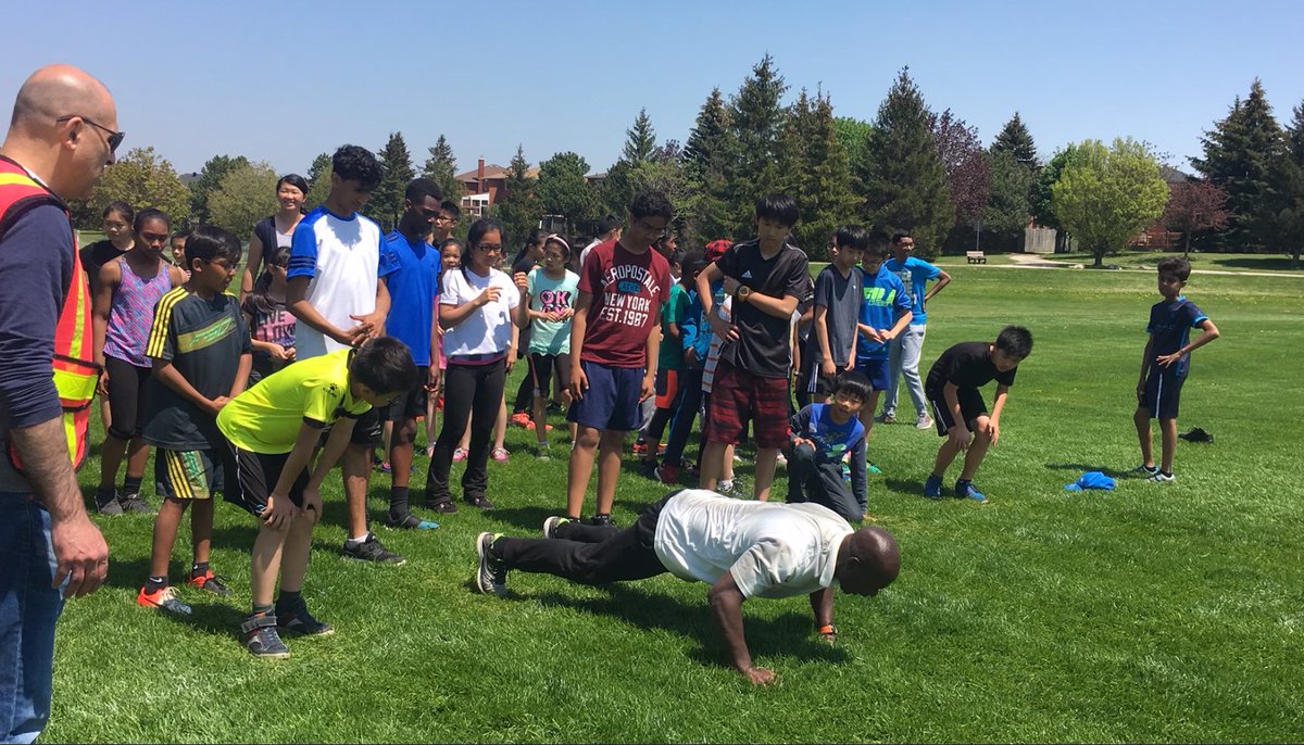 Randall_PS's tweet photo. Randall PS's track team practicing with Ben Johnson! @YRDSB https://t.co/1I7SLXVByT
