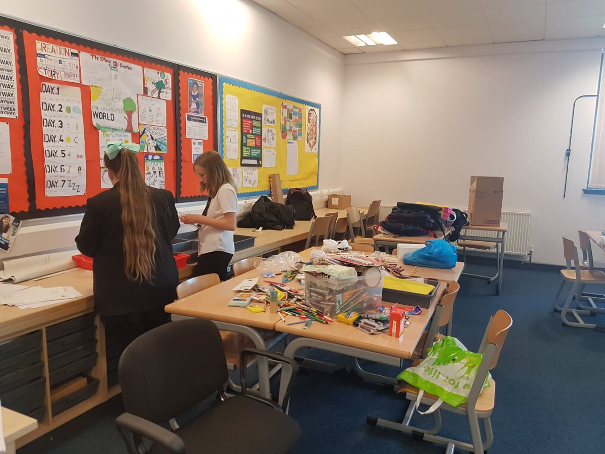 StMattsEco's tweet photo. Today our eco warriors started packing the @MarysMeals backpacks. https://t.co/s7nflX7zn9