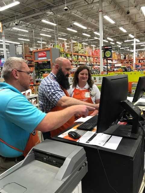 williamhthomas3's tweet photo. Bristol Pro Team conducting Pro Thursday with our new Specialty DS.  Creating new growth opportunities. #buildingbristol https://t.co/wEFjWTc1Uj