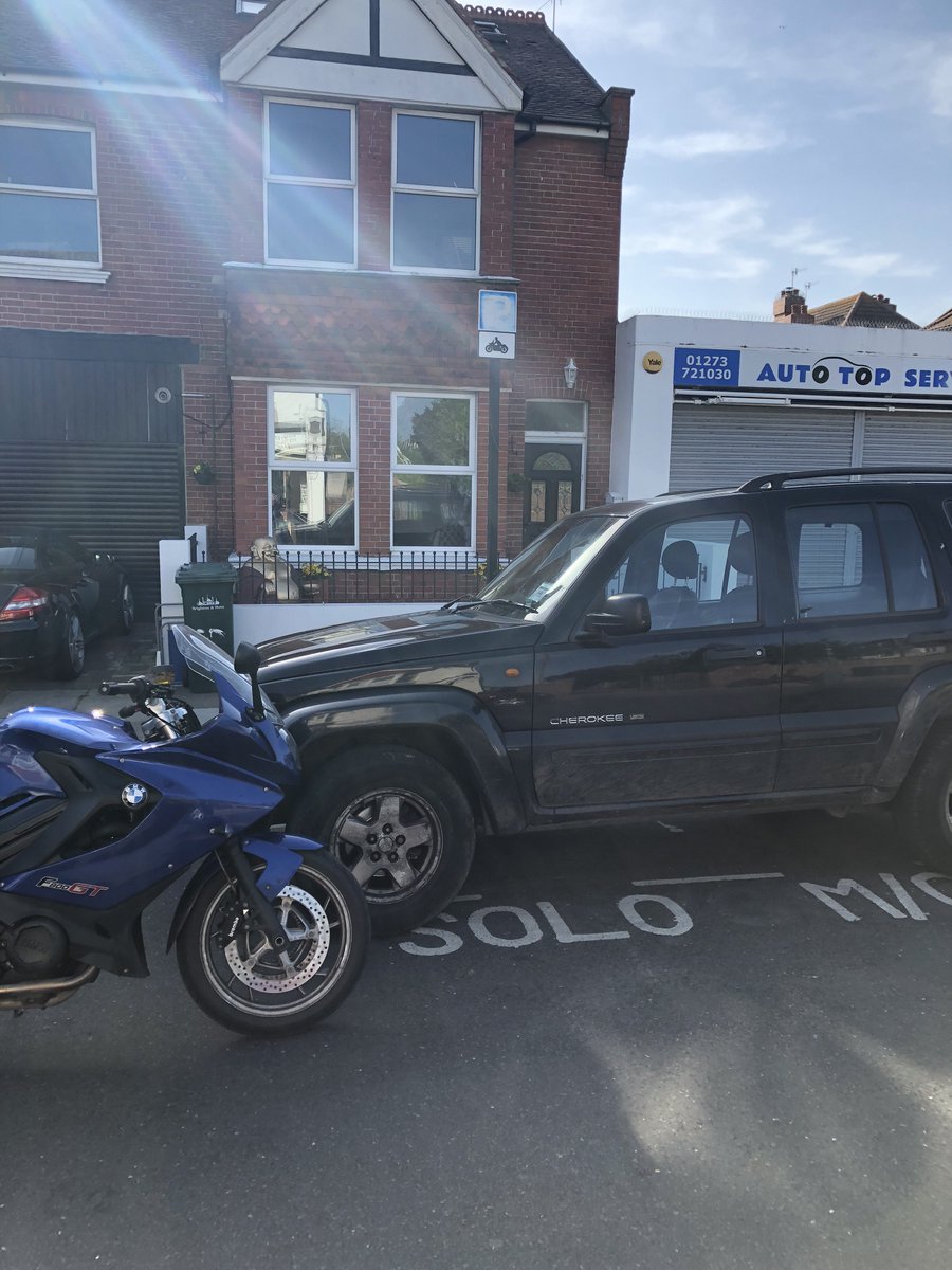 lfga's tweet photo. @BHCC_Transport  @BrightonHoveCC  this vehicle was parked on a motorbike bay, asked the owner to remove it and got insulted by him, he was drunk and aggressive, reported online, Parked in Richardson Road number 9. again, drunk and aggressive person https://t.co/zP0YfucAvs