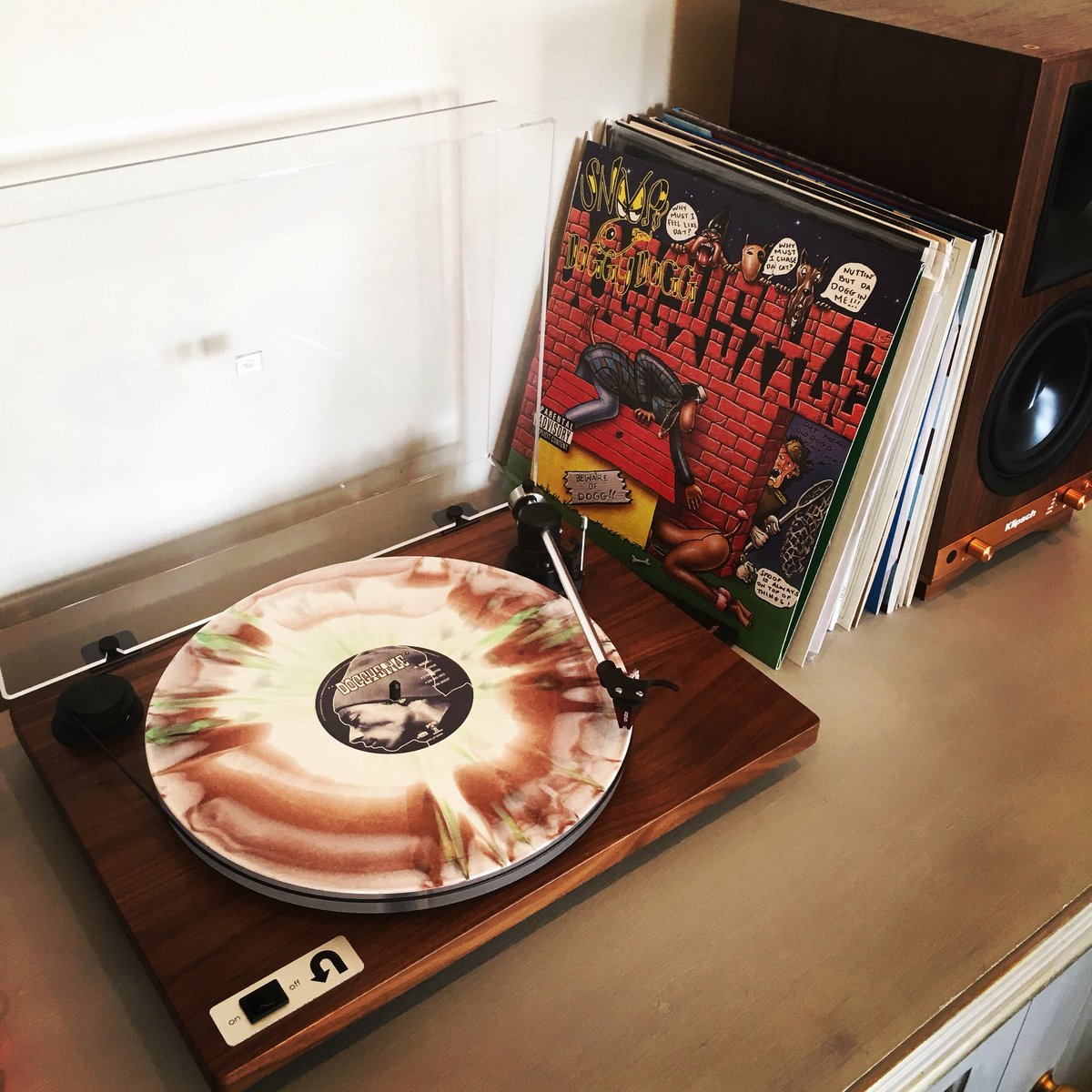 NOAVPro's tweet image. My customer is ready to bring it back to ‘93 with @snoopdogg @uturnaudio @klipschaudio #noav #neworleans #audio #video #snoopdogg #doggystlye #turntable #uturnaudio #orbit #klipsch #poweredspeakers #audiophile #vinyl
