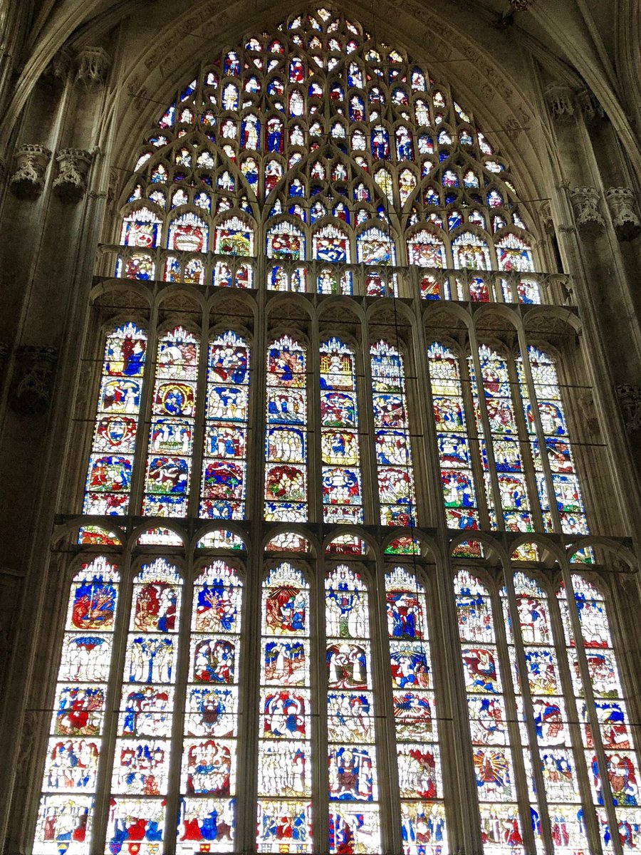 YorkLife1's tweet photo. Celebratory service in York Minster for the East Window. Looks amazing @York_Minster @yorkglaziers #York #YorkMinster #eastwindow #stainedglass https://t.co/LxO8e0Xv7w