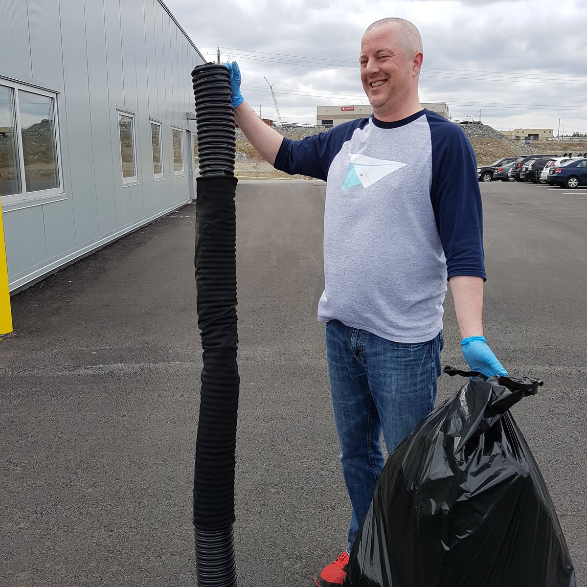 InterTalk's tweet photo. It just FEELS better having a cleaner space! 😎 #CleanSweep2018 #Dartmouth https://t.co/LA04f7UYb5