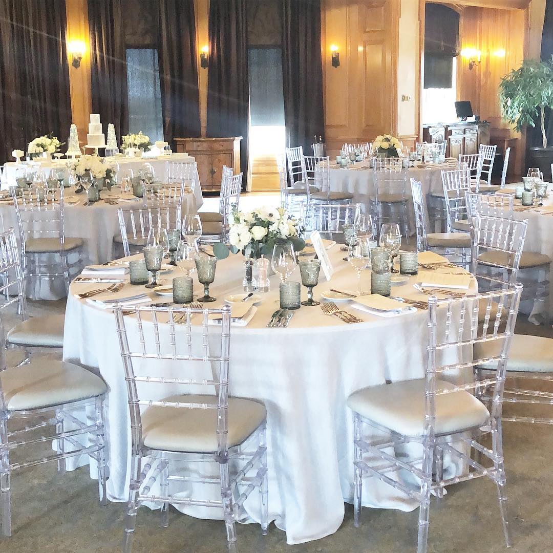 Chairmanmills's tweet image. Classic white for a #firstcommunion. What's your favourite part of this crisp decor set-up? Additional event contributors: 📷 📝 @MPPInc 🏢 @magnagolfclub 🎂 Thuy &amp;amp; Thi