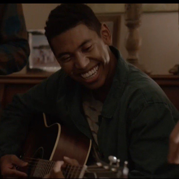 NBCRiseBR's tweet photo. Representatividade em Rise:

RACIAL:
-Negros: Damon Gillespie(Robbie), Rachel Hilson(Harmony), Tifanny Mann(Cheryl), Sergio King(Clark)...
- Amarelos: Nacho Tambunting(Francis)
#RISEAGAIN #SaveRise #RenewRiseNBC https://t.co/TxDmGT59mt