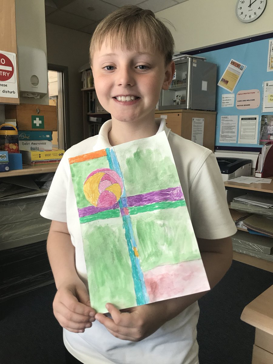 PirieParkPS's tweet photo. Some colourful artwork inspired by Charles Rennie Mackintosh 😀👍🏻 #proud @P4PiriePark https://t.co/0WAzGMJfwO