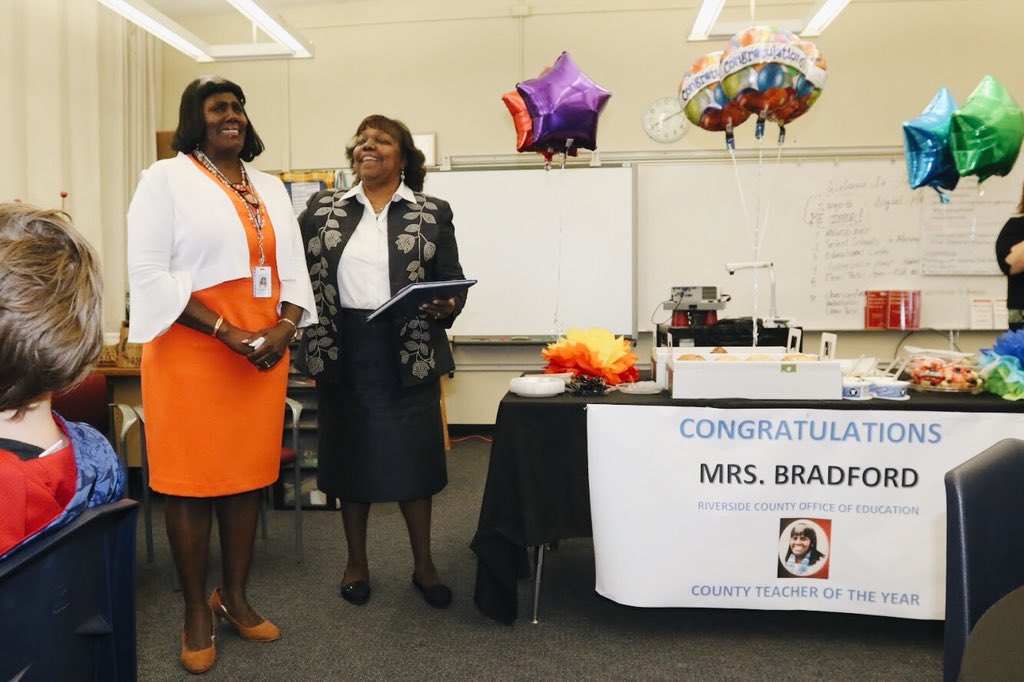 MorenoValleyUSD's tweet photo. SURPRISE! Today @RCOE and @RivCoSchoolSupt presented Moreno Elementary’s 4th-5th #SpecialEd teacher, Mrs. @BradfordShunna with amazing news — She is the RivCounty #TeacheroftheYear! We’re still emotional from the excitement.😭🙌🏼🥇 #proud #mvusdshines https://t.co/KOr8MhucnZ