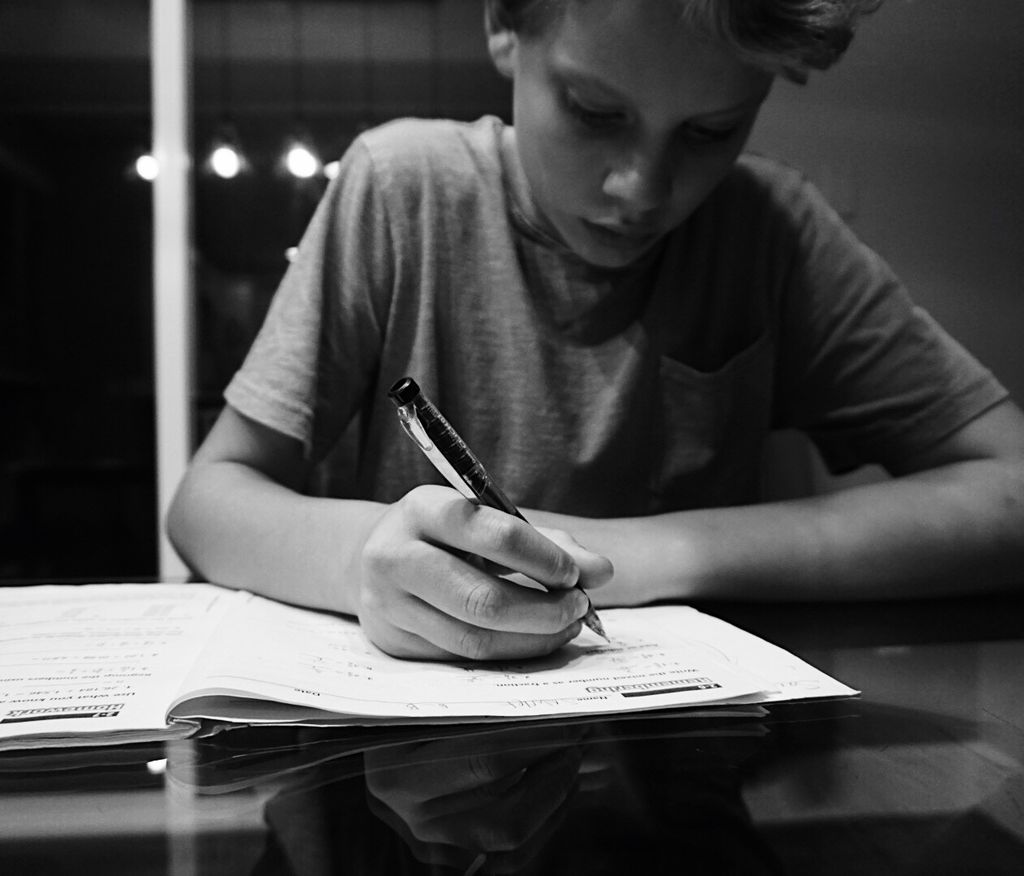 FairviewHSArt's tweet photo. #studytime #finals #study #cram #exams Good luck on your final exams FHS!! #studentphotography #fairviewhsart https://t.co/cu1lIt1623