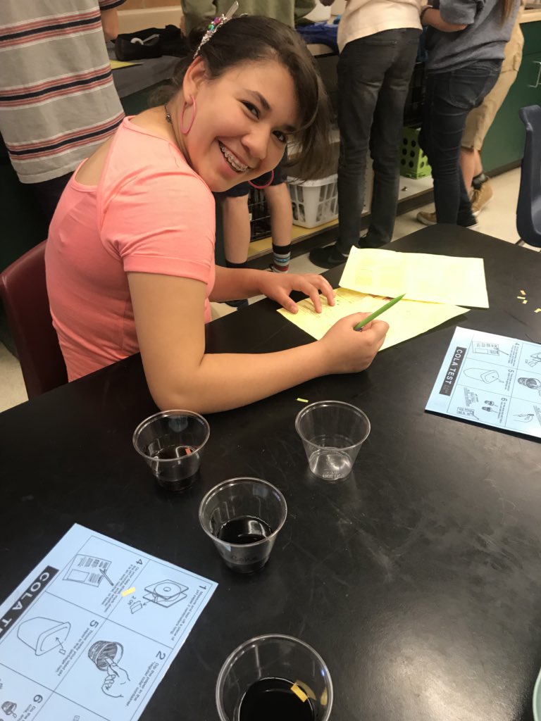 Mrs_Nevarez's tweet photo. Students were busy looking for evidence by doing investigations like finding and matching fingerprints, testing powders found at the scene of the crime #MRJH https://t.co/SXp2hFPyQu