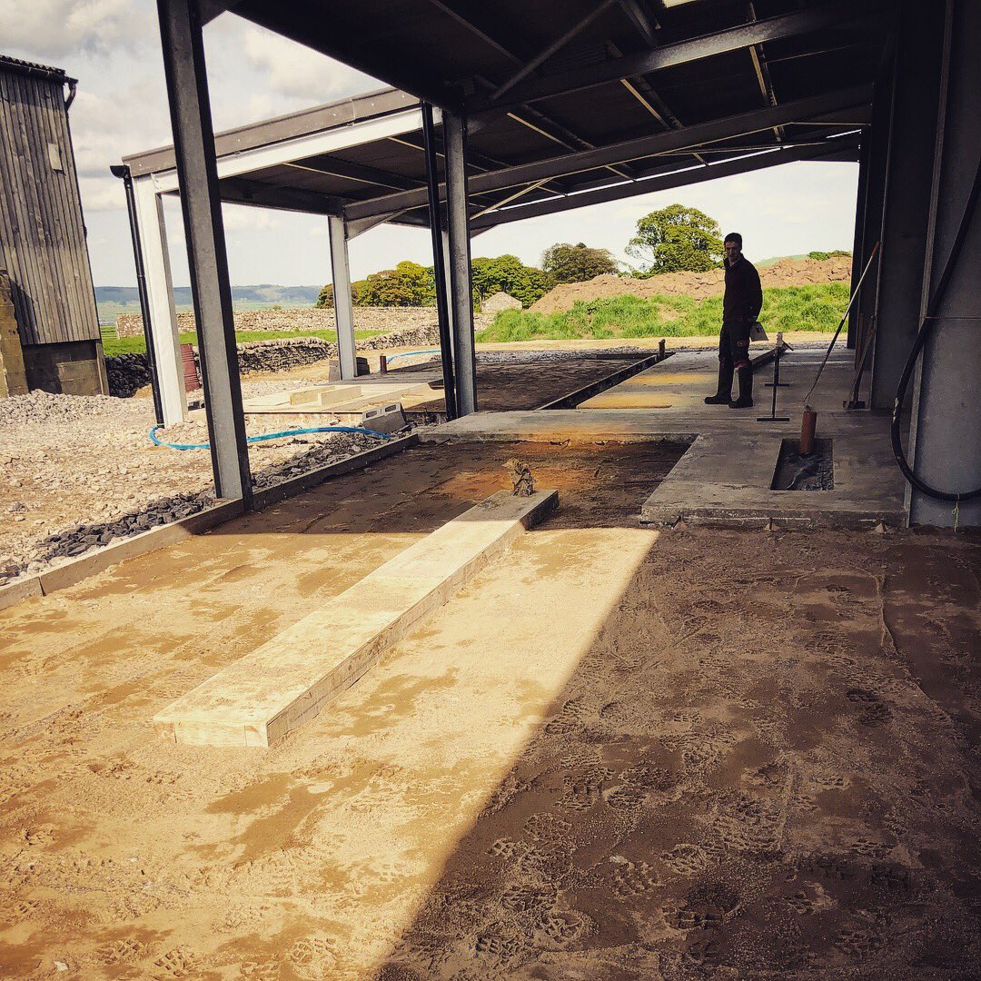 curlewdairy's tweet photo. First concrete floor laid on the processing room and we’re set up ready to lay the other half tomorrow (just in time for another heatwave 🤪). It’s got a smooth finish as it will have a resin floor laid on top #processingroom #processingwhatthough? #farmdiversification https://t.co/IpR43QjZl4