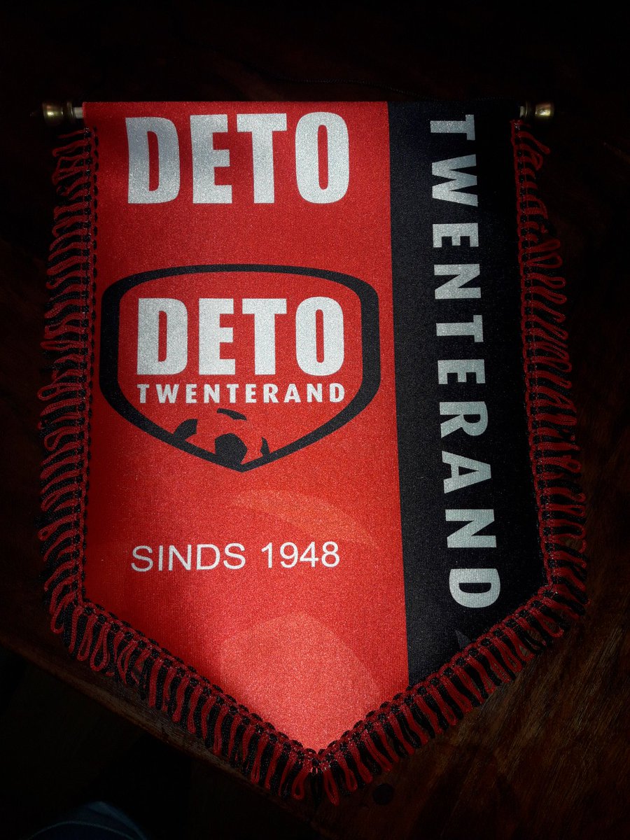 Detomd1's tweet photo. Ontzettend mooi gebaar van @vvDETO en onze supportersvereniging voor de vaantjes en het geldbedrag.
Morgen vertrekken we om 9:00 uur richting Denemarken #haderslevcup https://t.co/pyGJUdwkP2