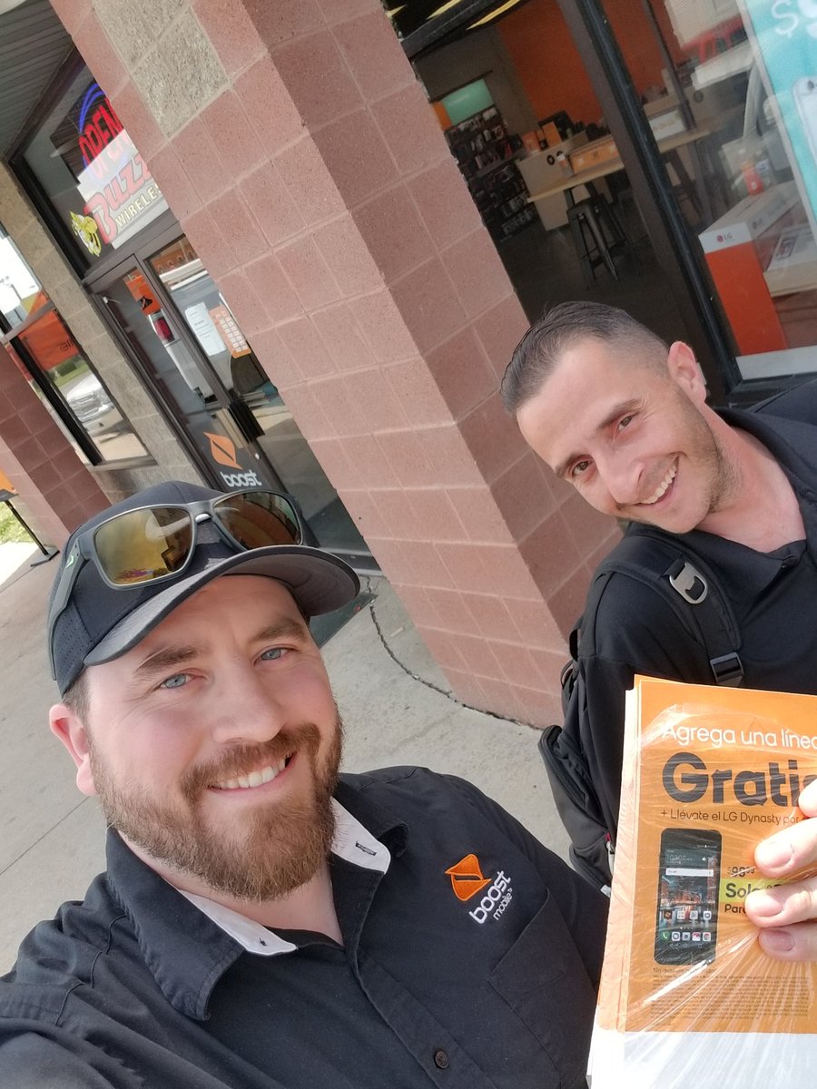 Buzz Wireless has their eye on the prize, and is creating some BUZZ for the this $5 LG Dynasty promo. Their flyer game is strong! @Hanaee1 <a href="/MotorCityDCI/">Chris@DCI</a> <a href="/tonywagner29/">Tony Wagner</a>
