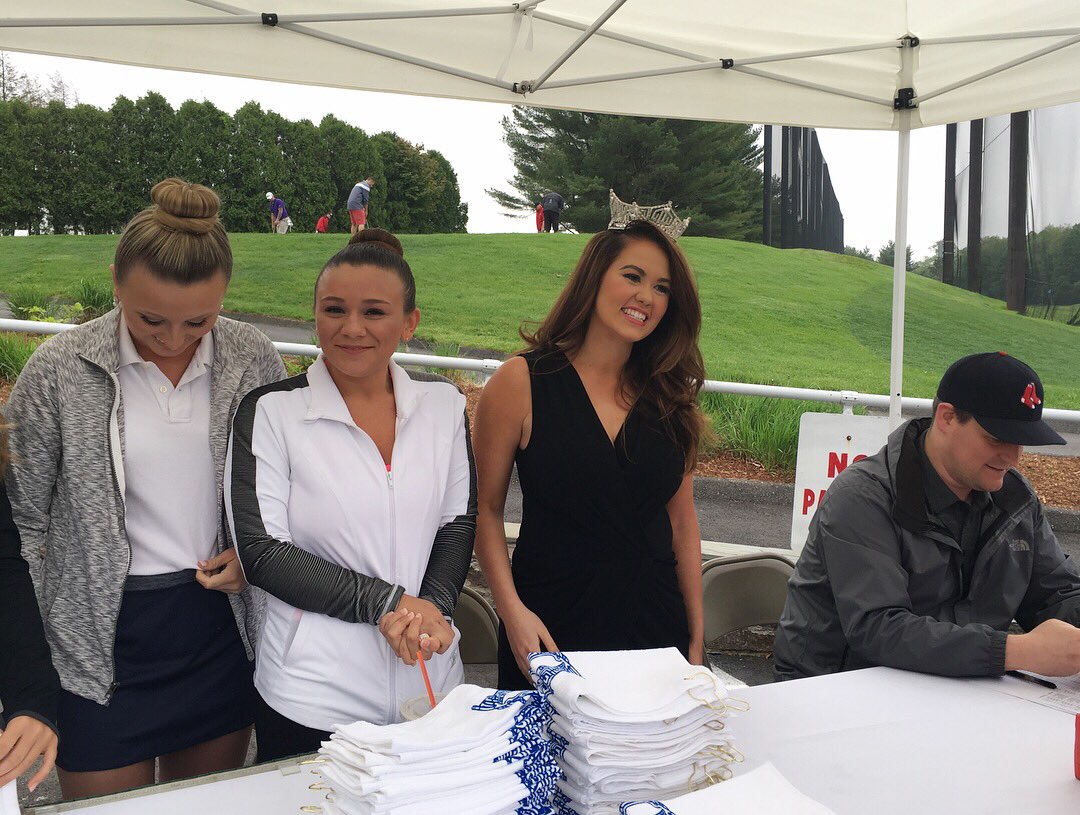 MissAmerica's tweet photo. Beep, Beep...There She Is! It was an honor to spend the day with the Miss Connecticut Scholarship Organization at their charity golf tournament! You truly do meet your best friends at Miss America, @MissAmericaCT! ❤️#Sisterhood #BFF #golf @miss https://t.co/pTRLThBmqi
