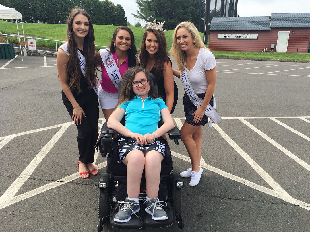 MissAmerica's tweet photo. Beep, Beep...There She Is! It was an honor to spend the day with the Miss Connecticut Scholarship Organization at their charity golf tournament! You truly do meet your best friends at Miss America, @MissAmericaCT! ❤️#Sisterhood #BFF #golf @miss https://t.co/pTRLThBmqi