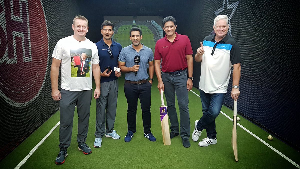 s_badrinath's tweet photo. Fun day... swinging it hard ๐ #PowerShotChallenge today with @anilkumble1074 @ProfDeano @scottbstyris @suhailchandhok @StarSportsIndia.. .. https://t.co/UNeucQgqyr