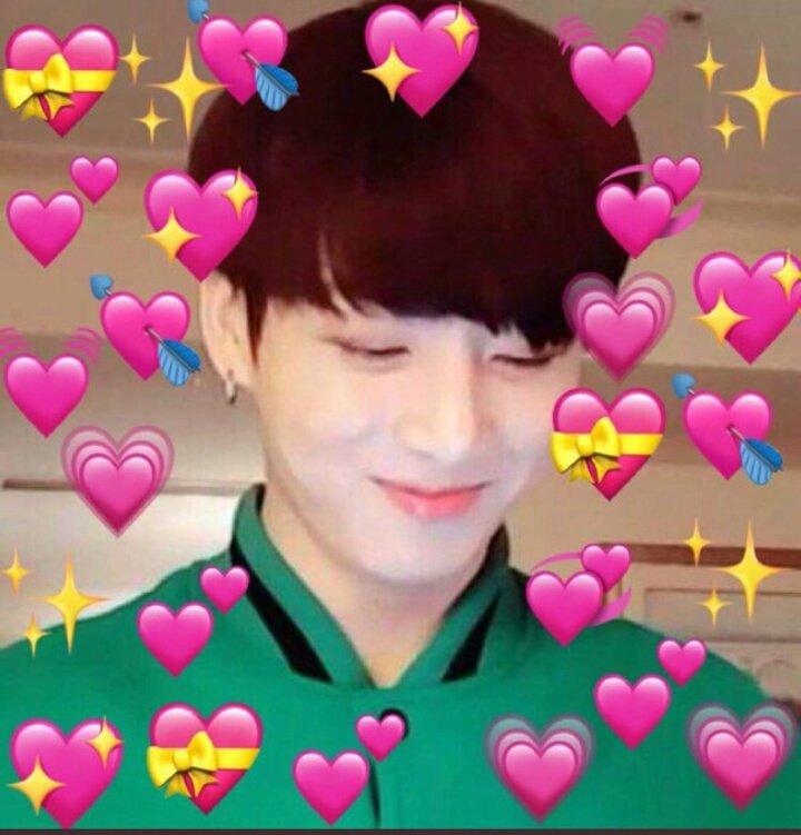 minidaegugi's tweet photo. Las fotos grupales son las mejores ♡♡

@BTS_twt 
#iVoteBTSBBMAs https://t.co/GGl7pQQJta
