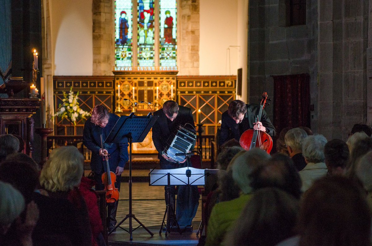 Thank you Omar Massa, Markus Däunert, Bruno Delepelaire and
Máté Szücs for a phenomenal concert last night!