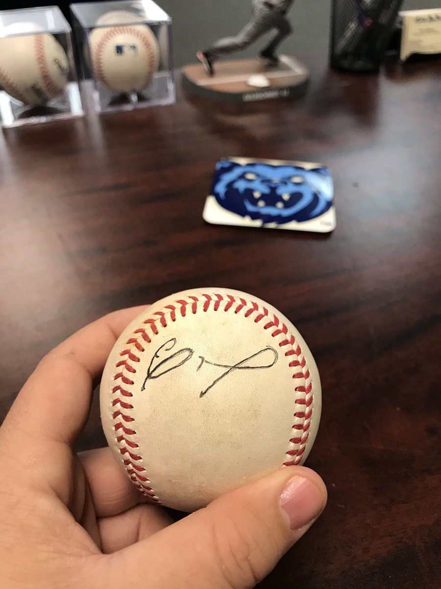 David_Haney11's tweet photo. Annnnddd the worst signature in baseball goes to Eloy Jimenez.
But, I guess it doesn’t matter when you’re the number 3 prospect in baseball.
I’m grateful he took the time to sign! Awesome dude. Stud player. #FutureMLBStar ⚾️ https://t.co/EqYFbC9i8Z