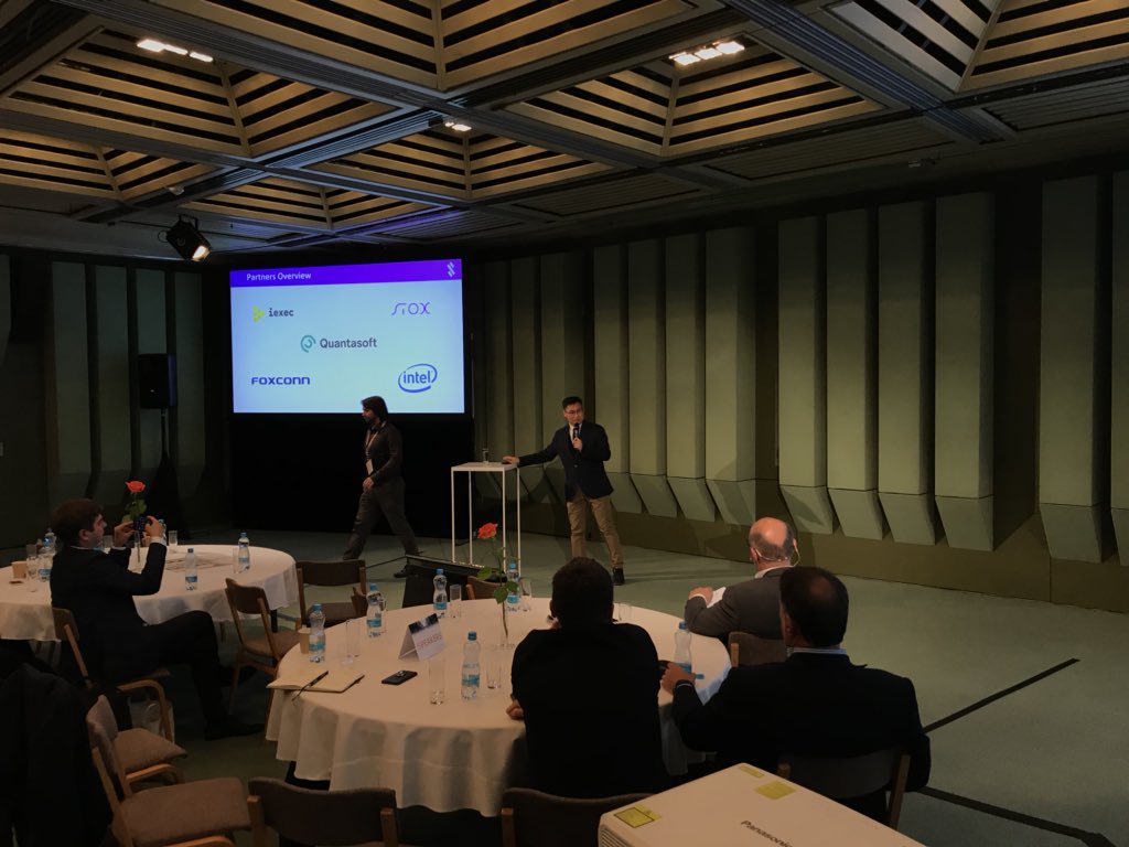 Signals_Network's tweet image. Pavel Nemec finished his presentation. Now Milan Le, from our partners Quantasoft, will talk about use of AI &amp;amp; machine learning in #cryptotrading #IntelPartnerConnect