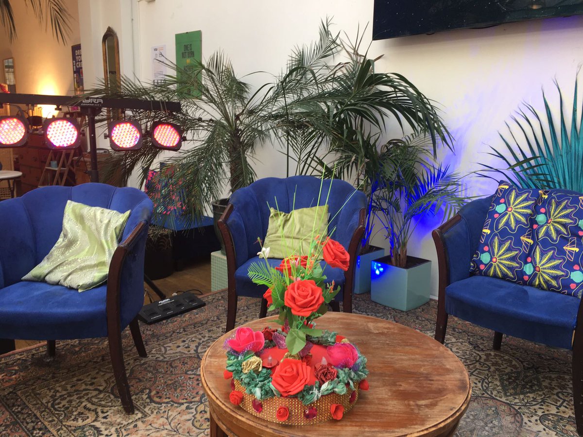 Visa_Fr's tweet photo. Ce soir, Visa et @_TheFamily lancent le premier Visa Meet-up à Paris sur «Shaping Digital Commerce» et sur l’économie de l’expérience. Restez connectés pour en savoir plus ! #ShapingDigitalCommerce https://t.co/h77yxZnrUe
