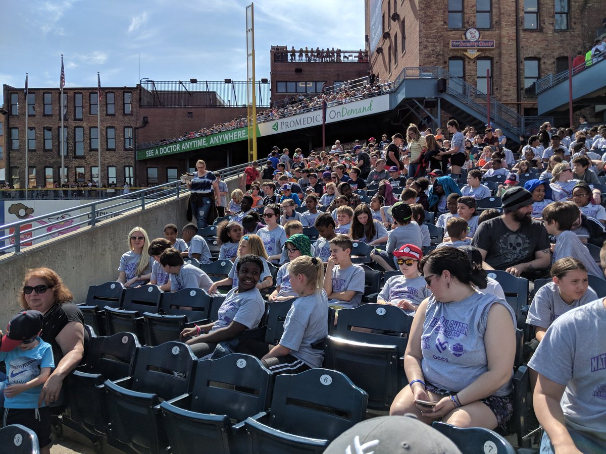 It's a great day to enjoy the @MudHens game as we celebrate #NationalCharterSchoolsWeek with 400 of our Toledo area students!