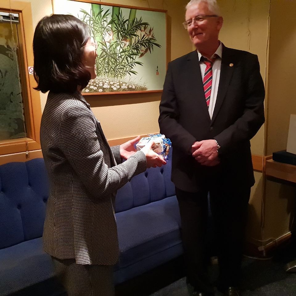 #스웨덴 중립감독 위원회 전 대표단장님이자 현재는 #스웨덴 #한국협회 대표님을 만났어요~^^I met the former head of the #Swedish Neutral Supervisory Committee who is the currently the representative of the #Korean Association of #Sweden.