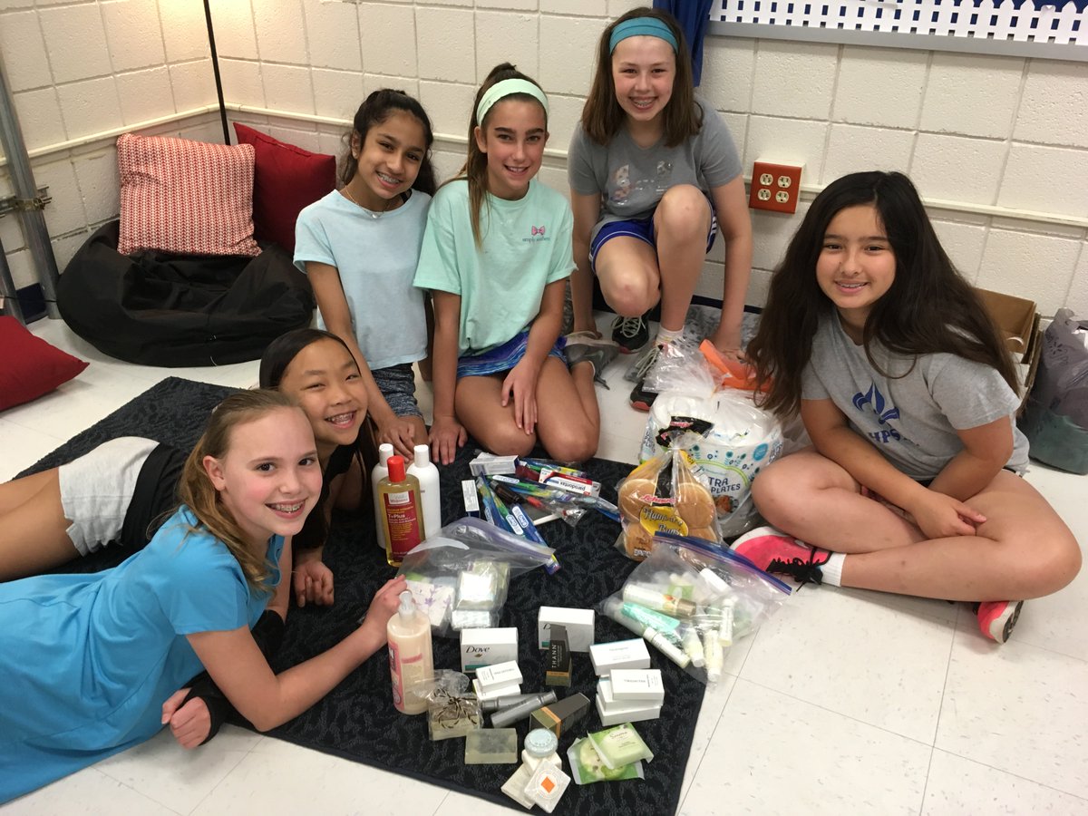 A meaningful PBL donation drive wrapped up for Soulard Homeless and Angel Arms Foster Care with help from these happy gals!
#cmsleads
#crestviewmiddle