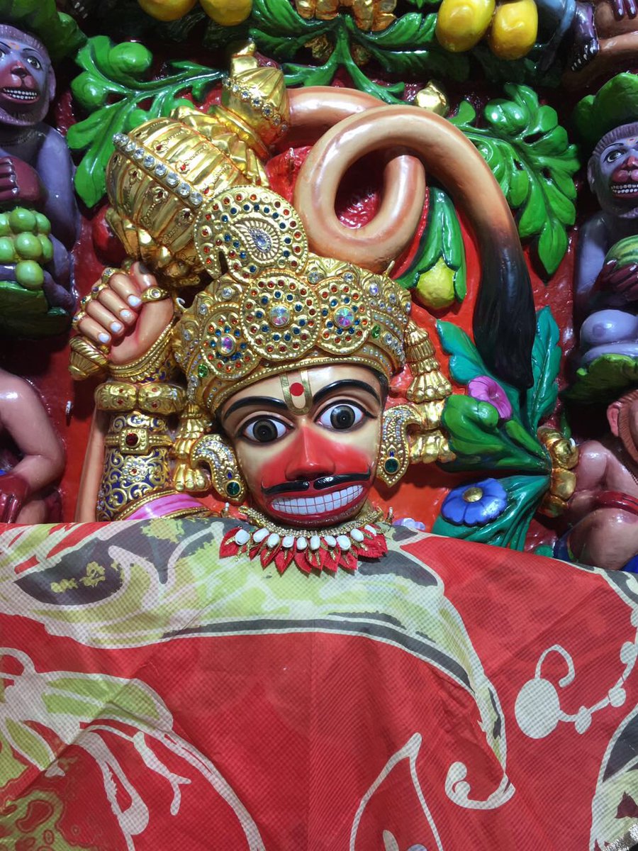 kashtbhanjandev's tweet photo. #Jay #Shree #Kastbhanjan #Dev #Shayan #Darshan #Thursday #17May2018 #Hanumanji #Hanumandada #Temple #Salangpur #Dham #Botad #Gujarat https://t.co/yGB5TnX6MZ