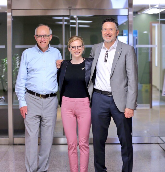 KidSportAlberta's tweet photo. We had a good chat with Alberta Party leader Stephen Mandel yesterday about the importance of sport being accessible to all kids and how active healthy kids keep health care costs down.  He gets it!  #ableg #abparty #abpoli #soallkidscanplay #activealberta #sportisimportant https://t.co/UccL9eDW9o